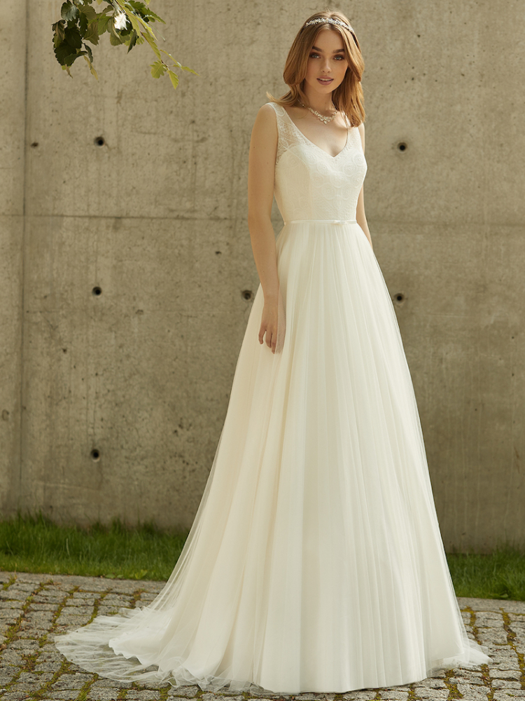 Bride Now BN-018 Trouwjurk main product photo