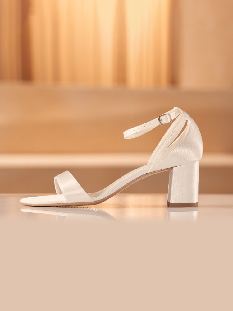 Avalia Tina Bruidsschoenen main product photo