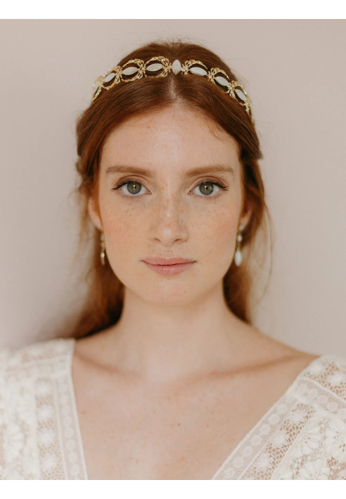 Lizeron Josephine Tiara Wit ()